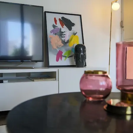 Phaedrus Living Centre Luxury Flat Anemone 103 Nicosia