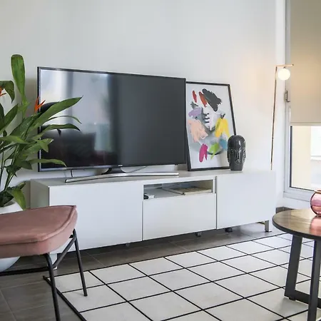 Phaedrus Living Centre Luxury Flat Anemone 103 Apartment *