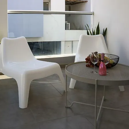 Phaedrus Living Centre Luxury Flat Anemone 103 Apartment